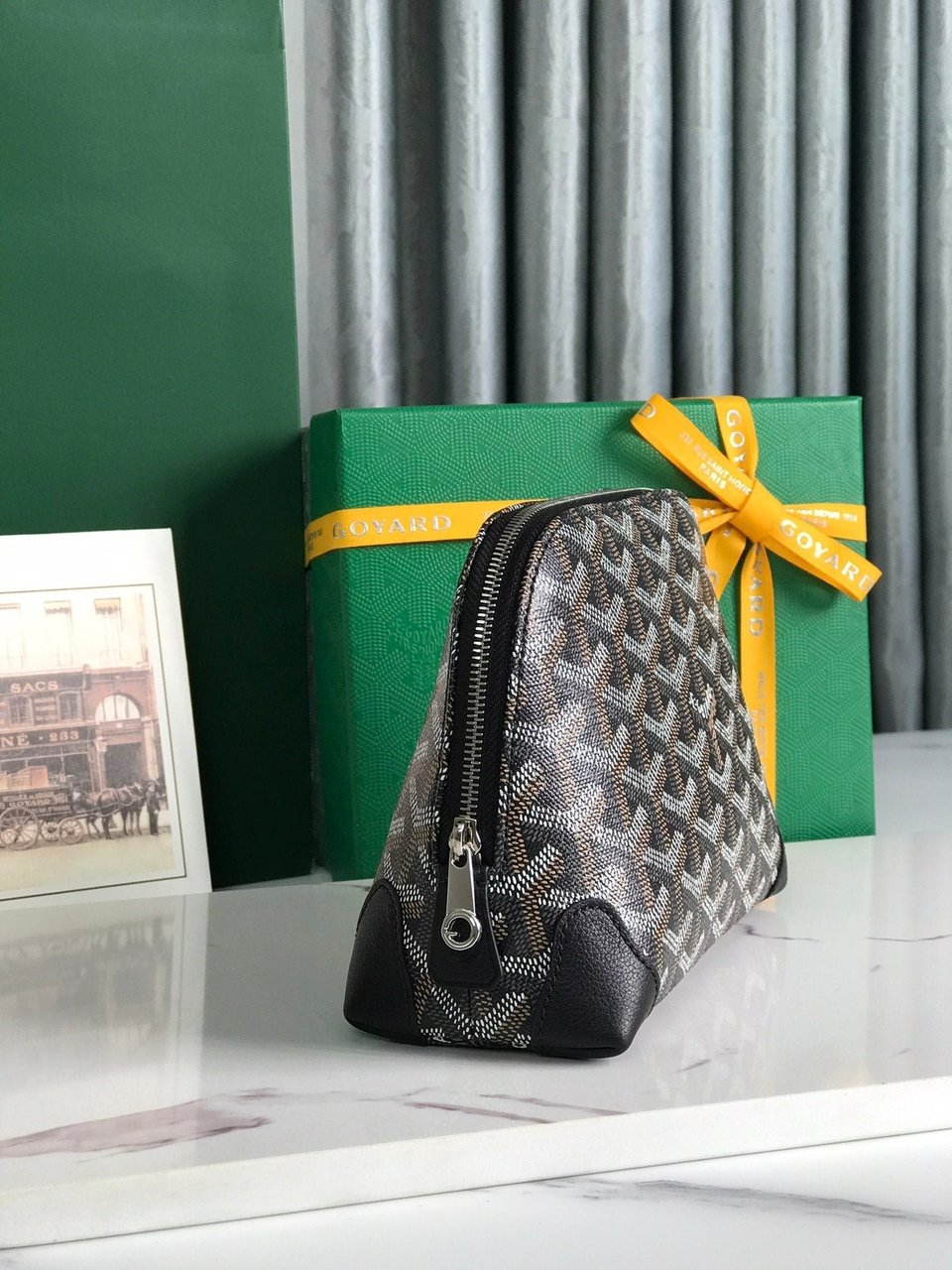 Goyard Vendôme Cosmetic Pouch 17 Cm Black Goyardine Canvas And Calfskin Trim view 4