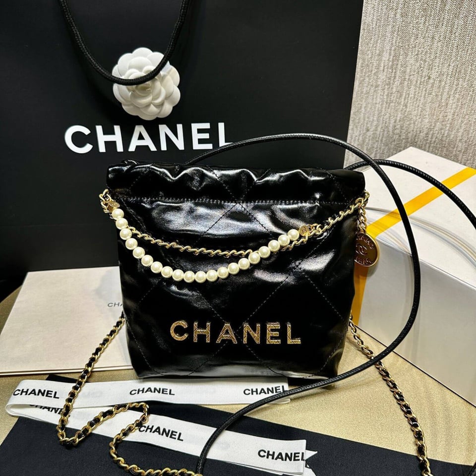 Chanel 22 Mini Bag Shiny Crumpled Calfskin with Pearl Chain view 8