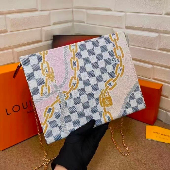 Louis Vuitton Toiletry Pouch On Chain 25Cm Damier Azur N40469 view 5