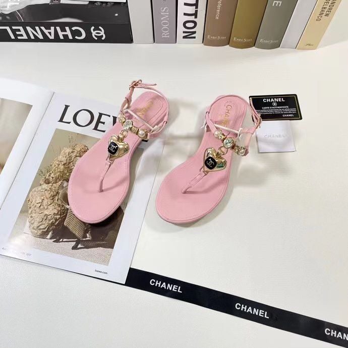 Chanel Shiny Pearl Crystal Cc Heart Thong Sandals Light Pink view 7