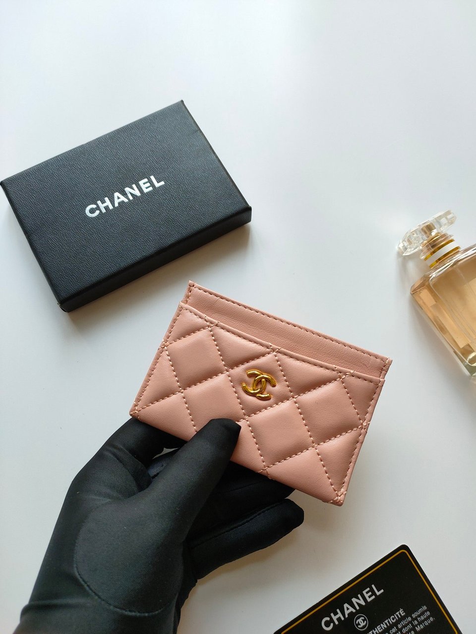 Chanel Card Holder 11.2 Pale Pink Calfskin Gold Icon view 4