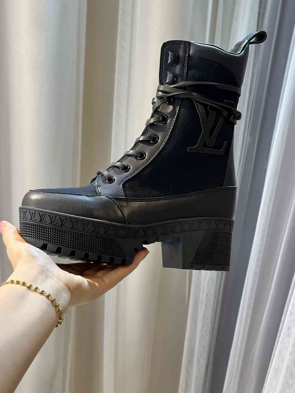 Louis Vuitton Laureate Platform Desert Boot Black 1Ac7Ro view 3