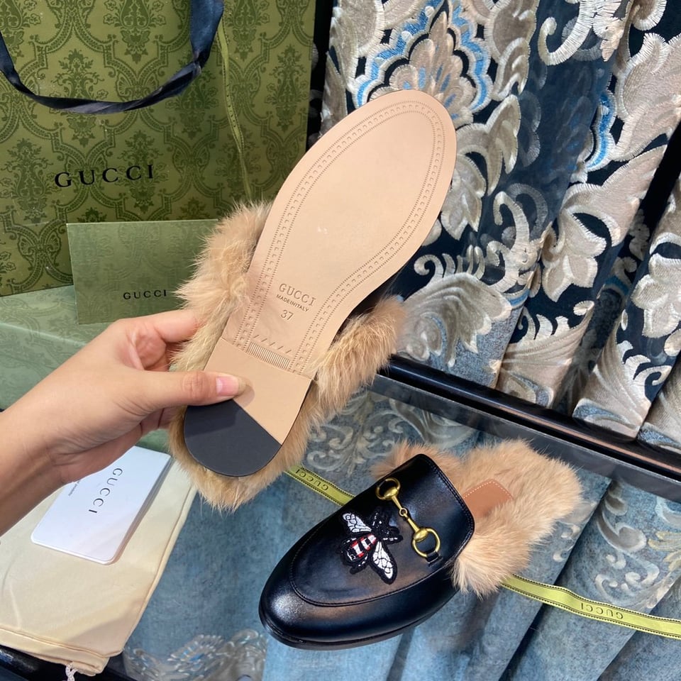 Gucci Women’S Princetown Black view 6