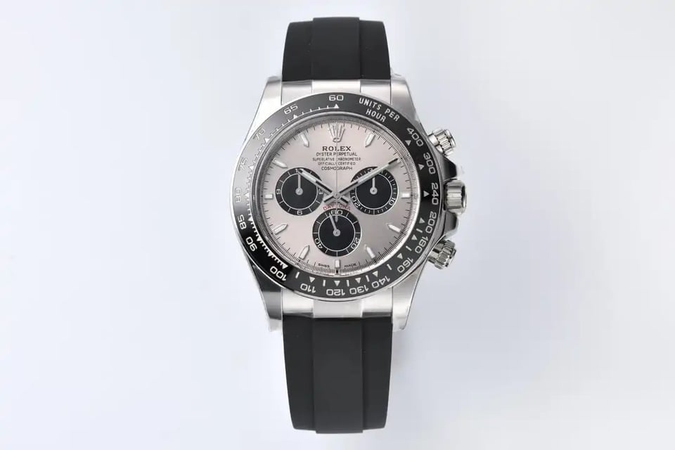 Rolex Daytona 40 mm Sunburst Dial 126519LN view 3