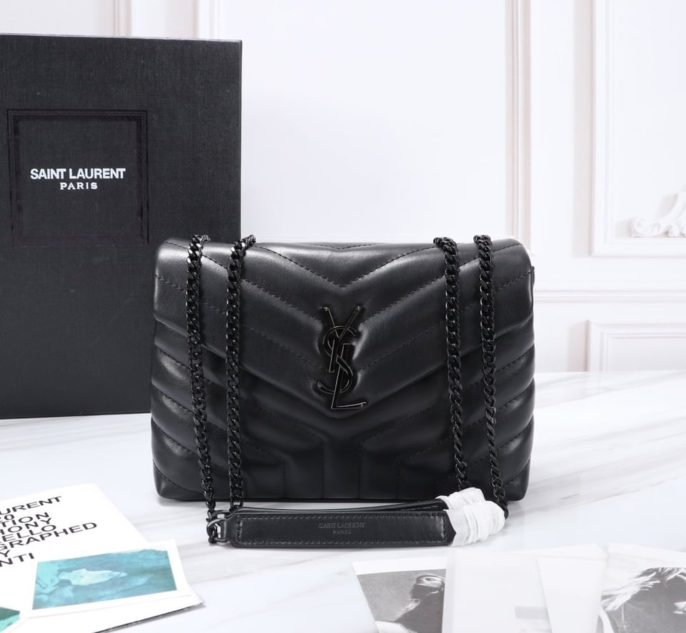 Saint Laurent Loulou Small Chain Bag In Matelasse Y Black Noir 23Cm view 11