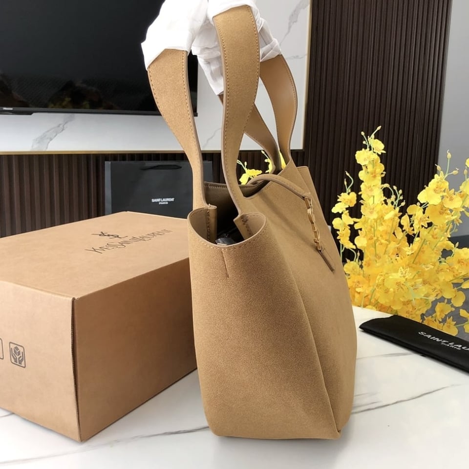 Saint Laurent Le 5 A 7 Bea In Suede Golden Leaf 55Cm view 5