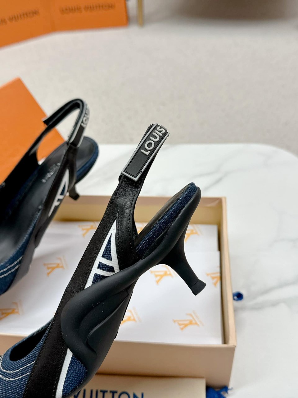 Louis Vuitton Archlight Slingback Pump Black And Denim Blue 1Aabob view 8