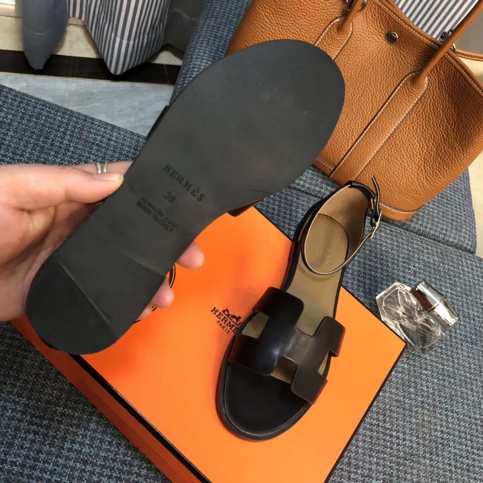 Hermes Santorini Sandal Black H182139Z02420 view 3