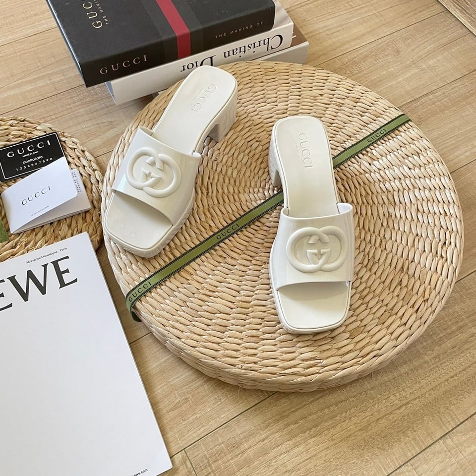 Gucci Women Slide Sandal White view 6