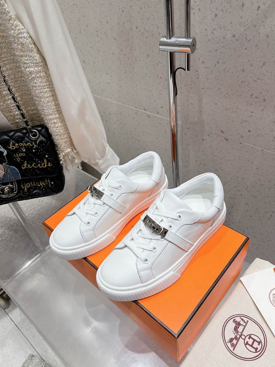 Hermes Sneakers Day Blanc Color Calfskin H252883ZH90390 view 3