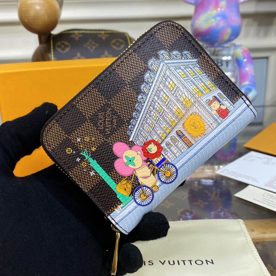 Louis Vuitton Christmas Animation 2022 Zippy Coin Purse Pink view 5