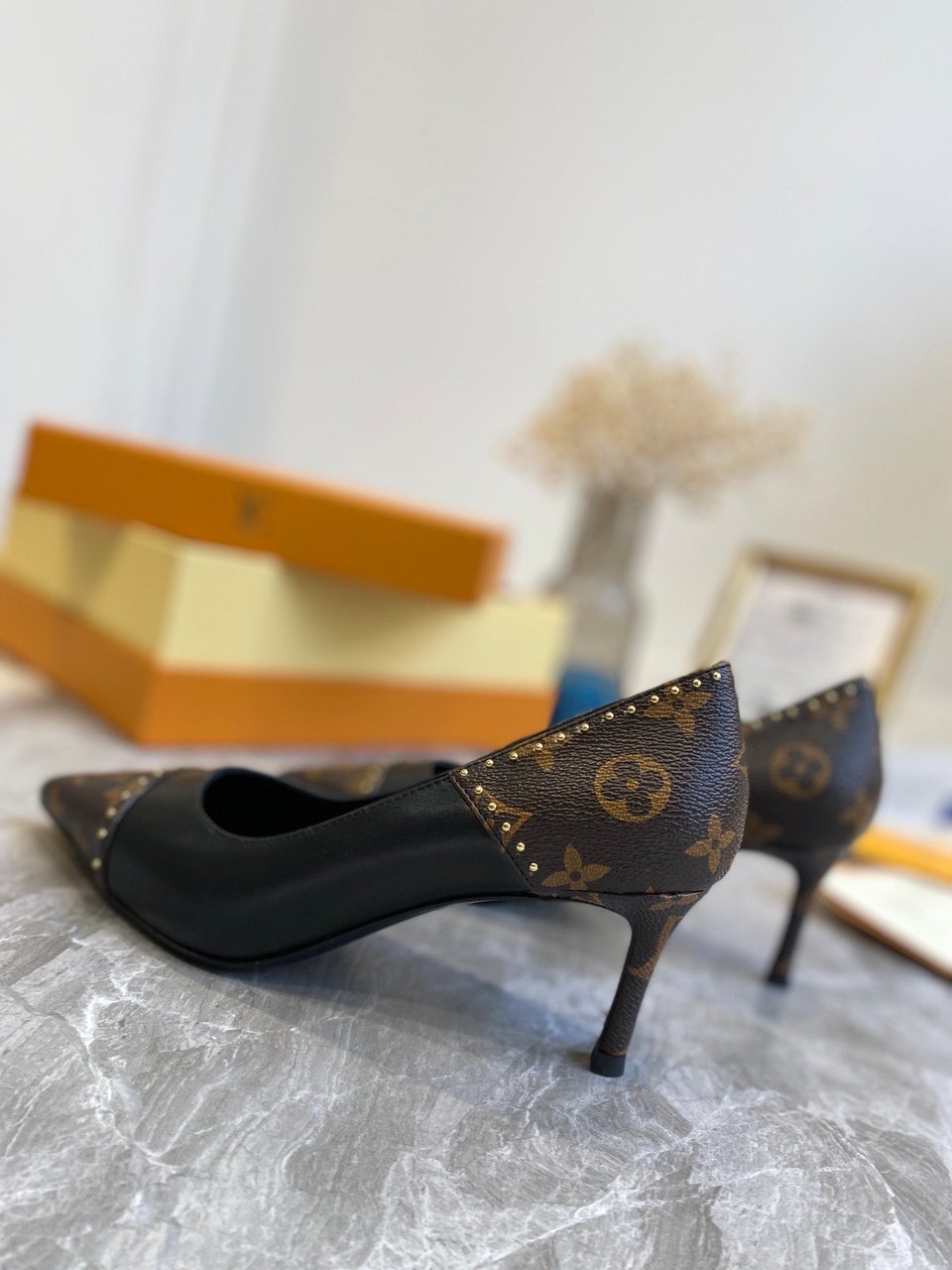 Louis Vuitton Cherie Pump 1A8N7F view 7