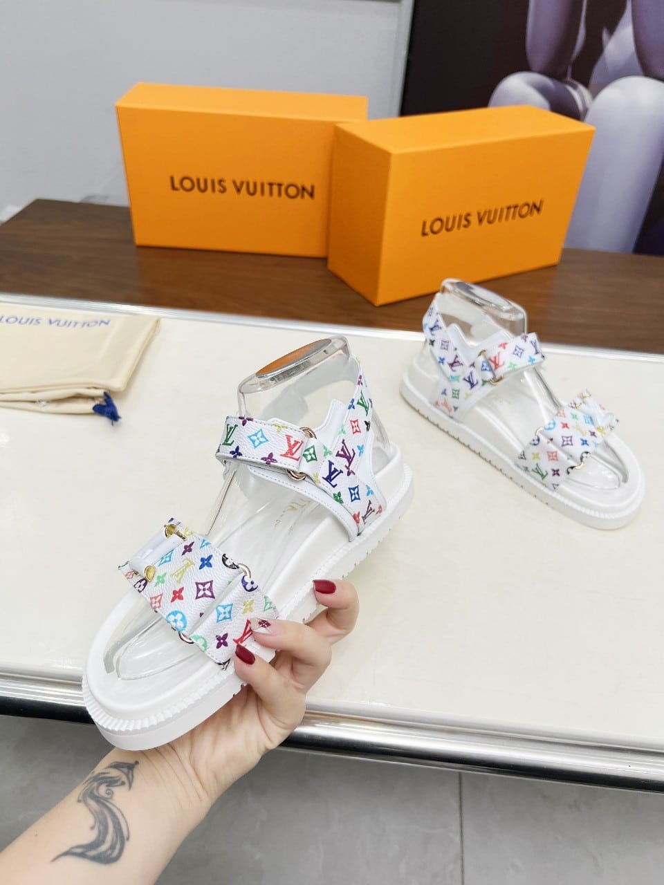 Louis Vuitton X Murakami Lv Sunset Flat Comfort Sandal White 1Agxeq view 5