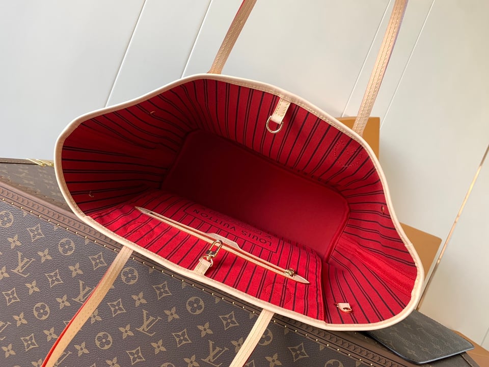 Louis Vuitton Neverfull MM Monogram Canvas Tote Bag Cerise Red 31cm M46987 view 8