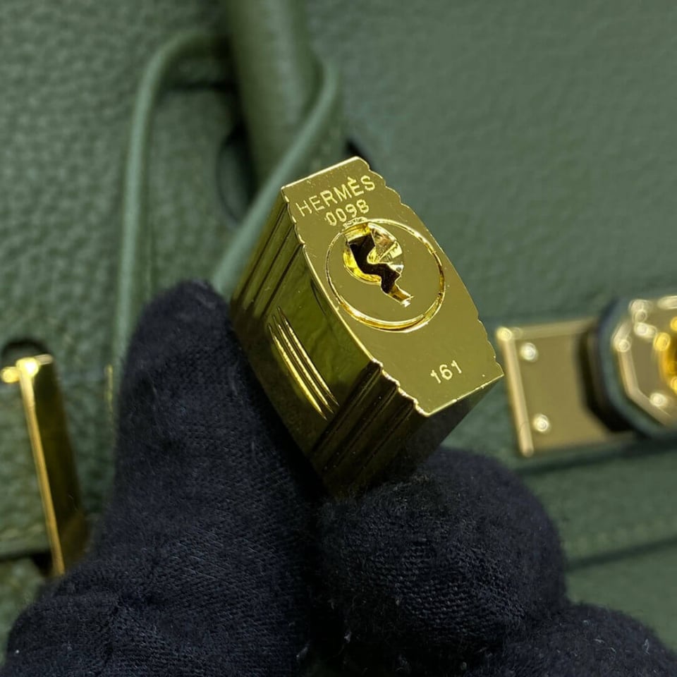 Hermes Birkin 30 Bag Vert Foret Gold Hardware Togo Leather view 16