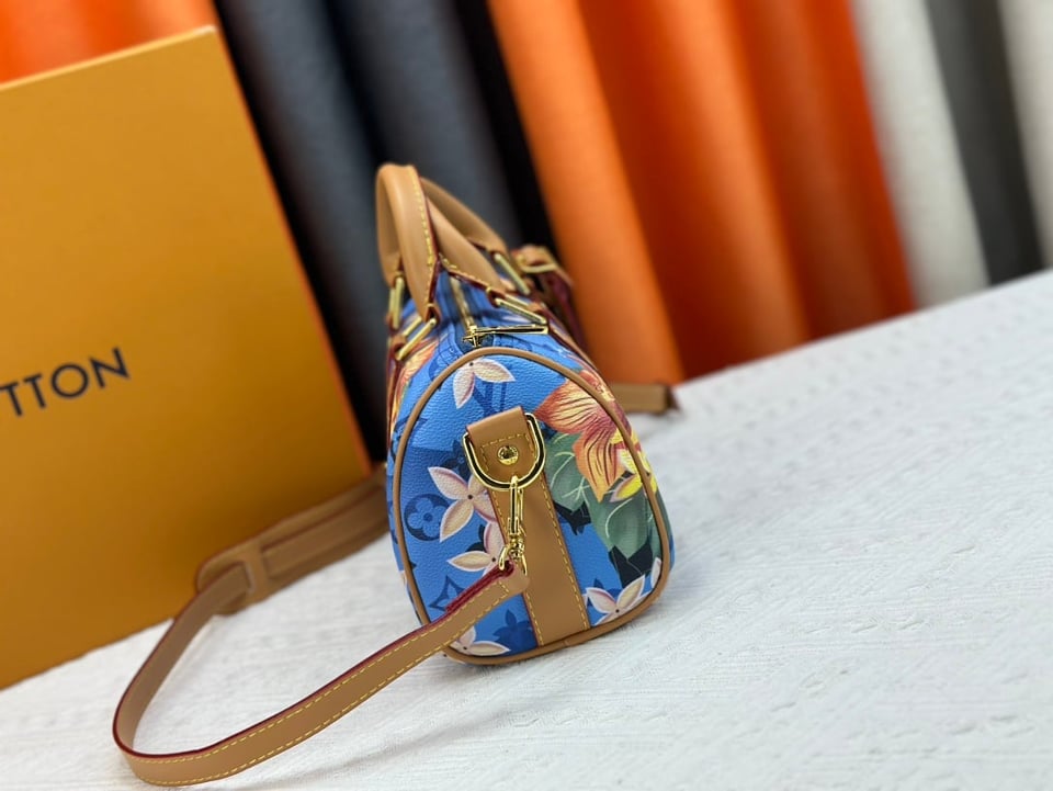 Louis Vuitton Keepall Bandouliere 25 Bright Blue 25Cm M24999 view 5
