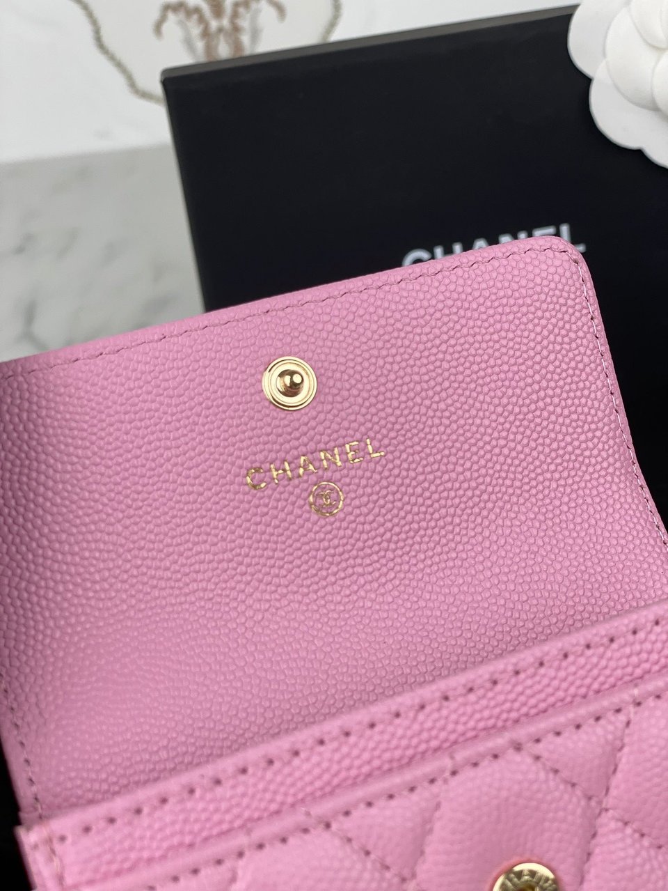 Chanel Flap Card Holder 11 Pink Grained Calfskin Gold Icon view 10