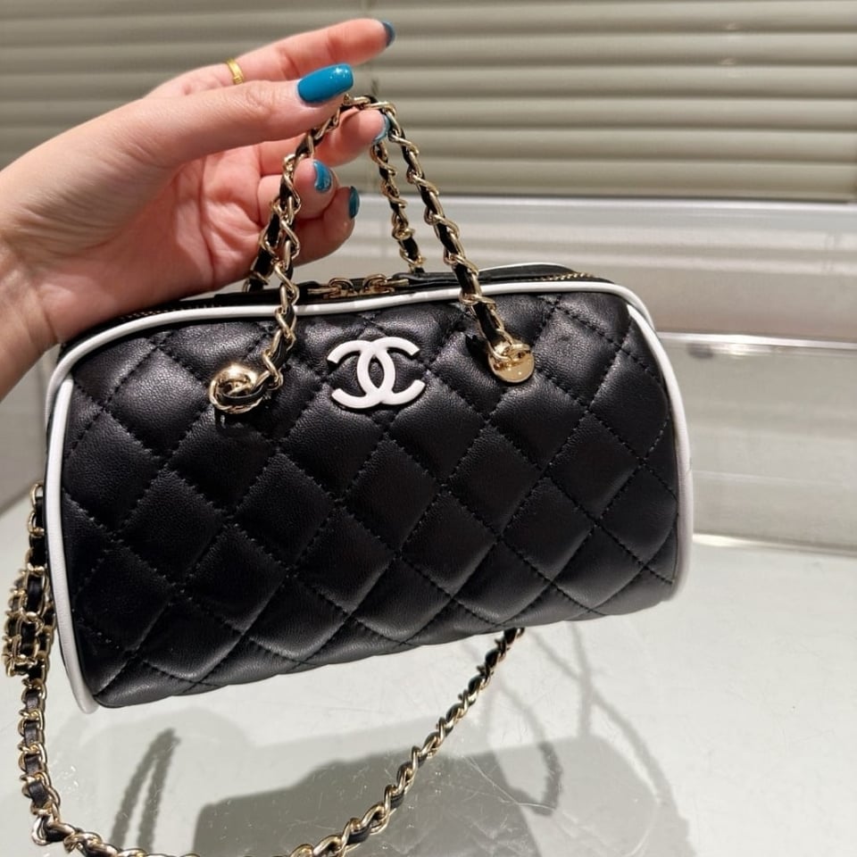 Chanel Clutch With Chain Black And White 18Cm/7in view 5