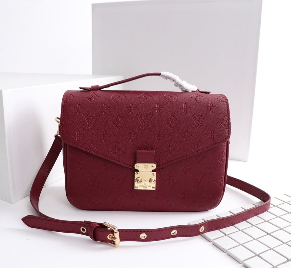 Louis Vuitton Pochette Metis Cherry Berry 25Cm view 9