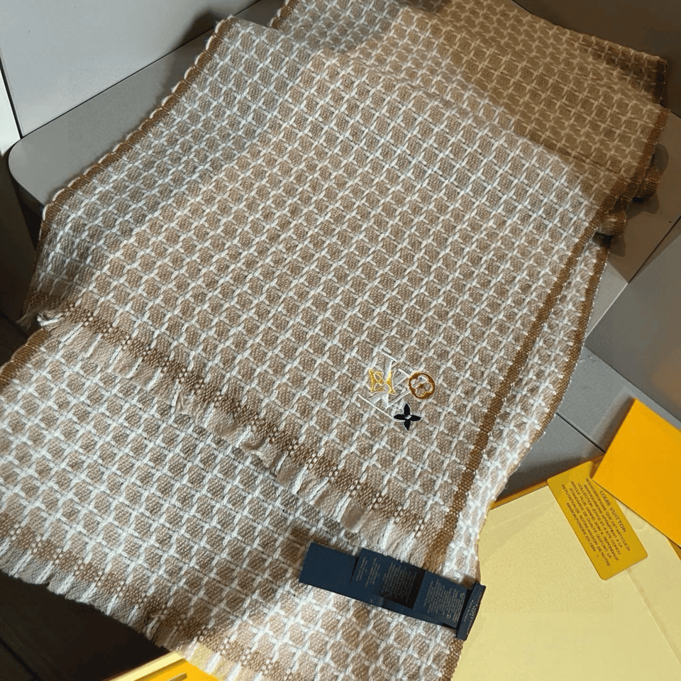Louis Vuitton Damier Check Cashmere Scarf Beige For Women 190cm view 4