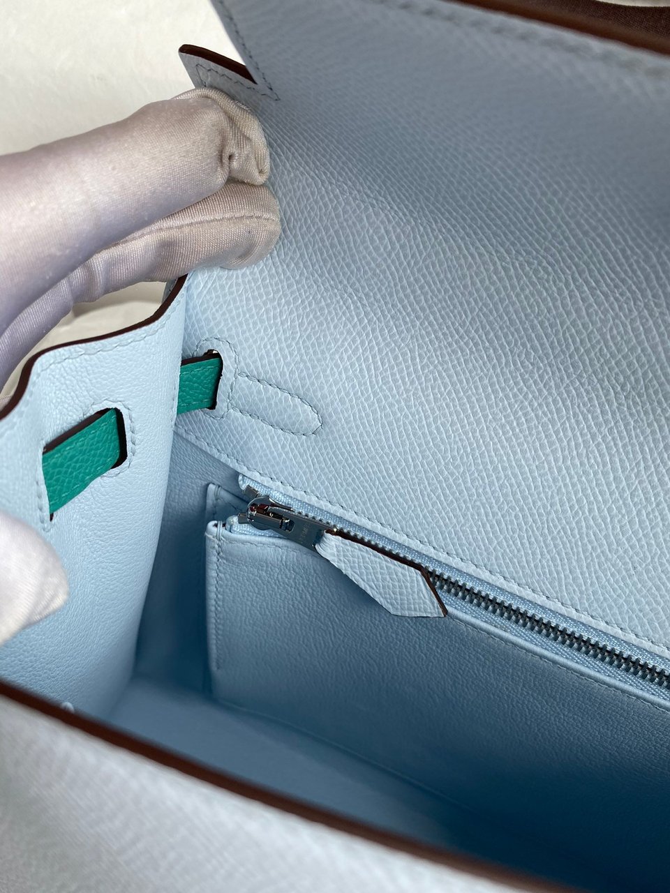 Hermes Kelly 25 Bag In Turquoise Epsom Leather For Women 25cm/10in view 8