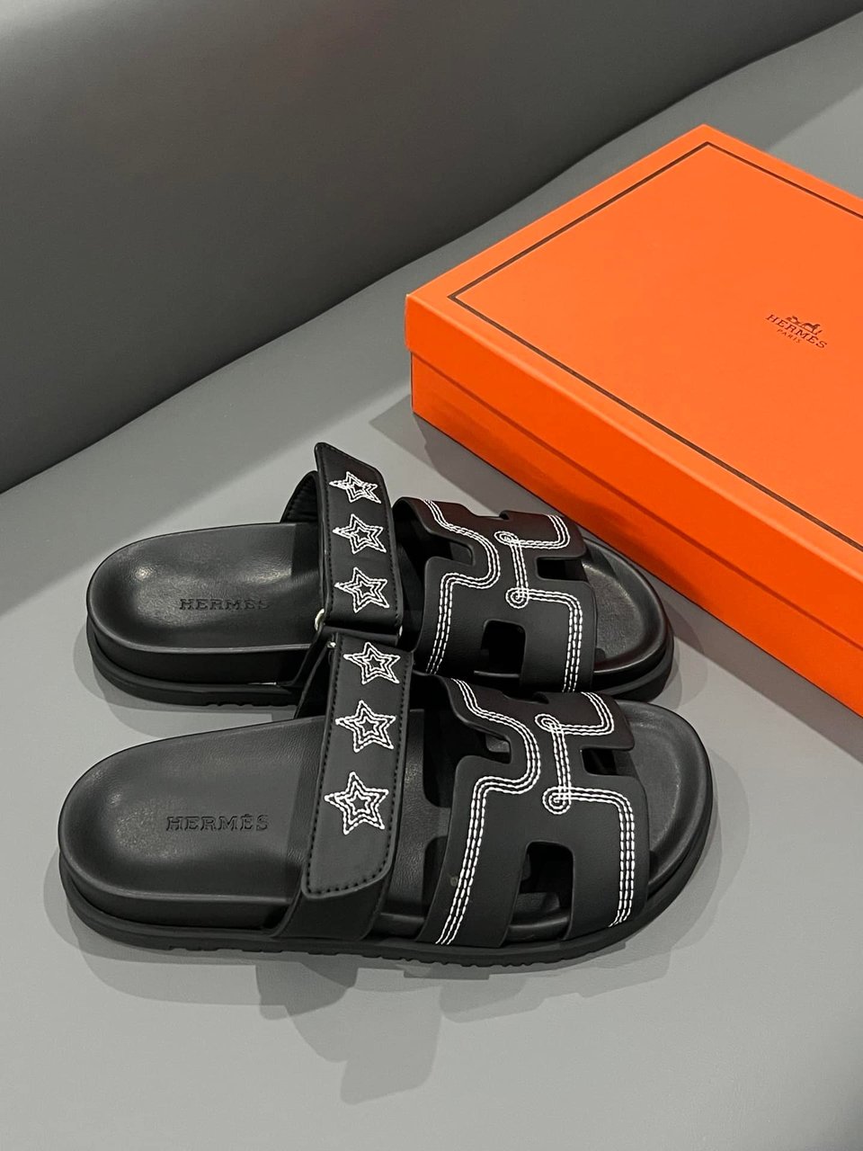 Hermes Chypre Sandal Star Stitched Noir H232142Z 02340 view 4