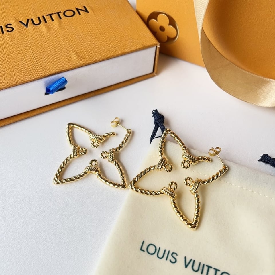 Louis Vuitton Nautical Earrings M01848 view 5