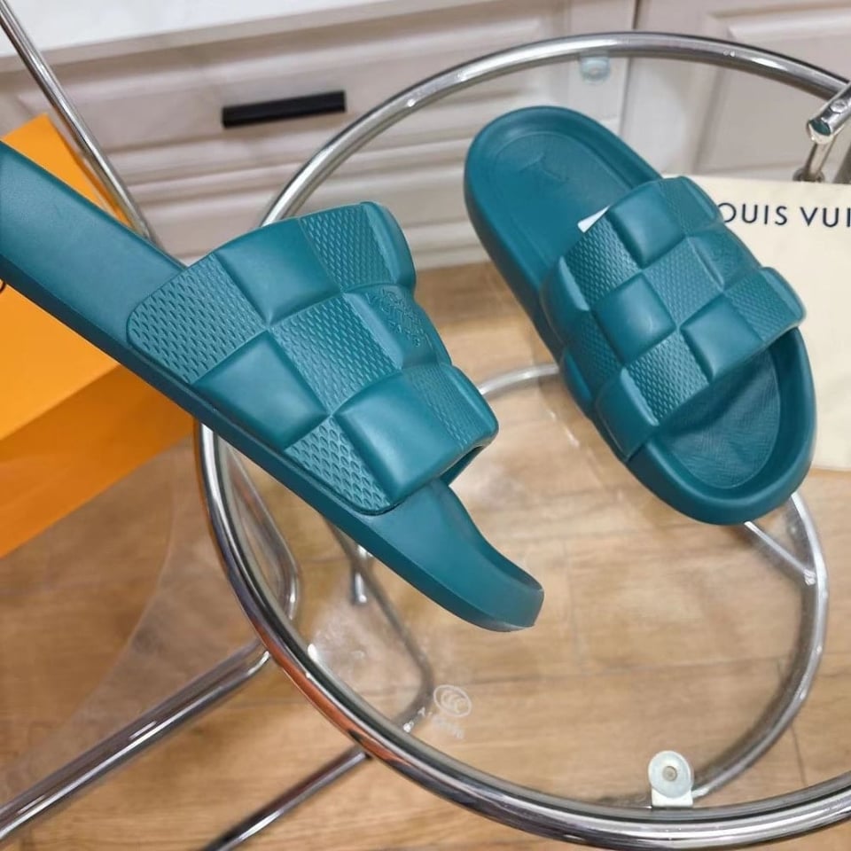 Louis Vuitton Waterfront Mule Maxi Damier Rubber Blue view 7