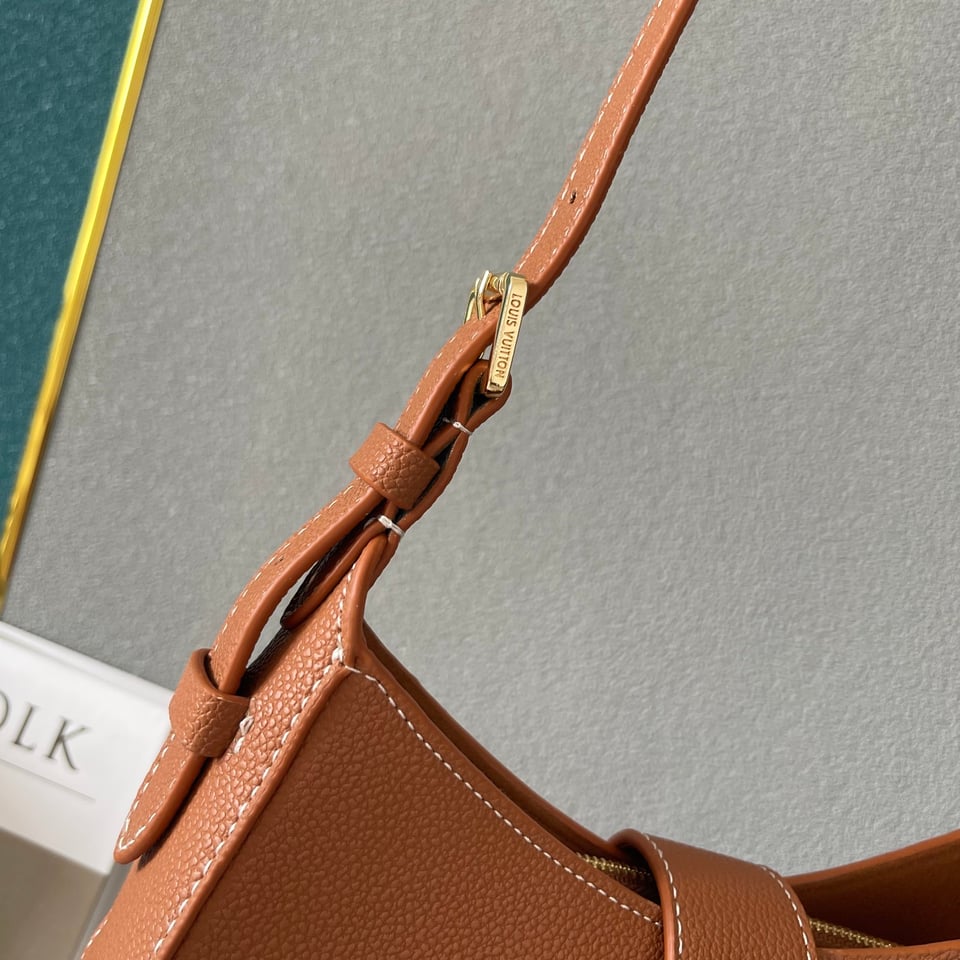 Louis Vuitton Low Key Shoulder Bag Brown 25Cm M24885 view 8