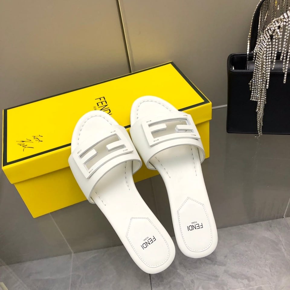 Fendi Baguette White Leather Slides view 9