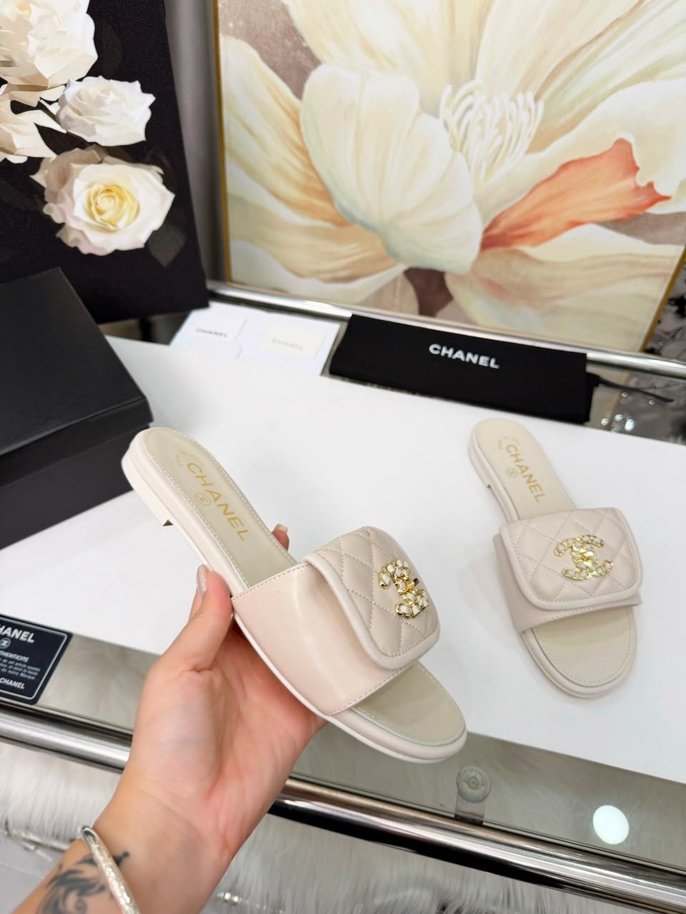 Chanel Quilted Slide Sandals Bright Gold-tone CC G35927 view 7