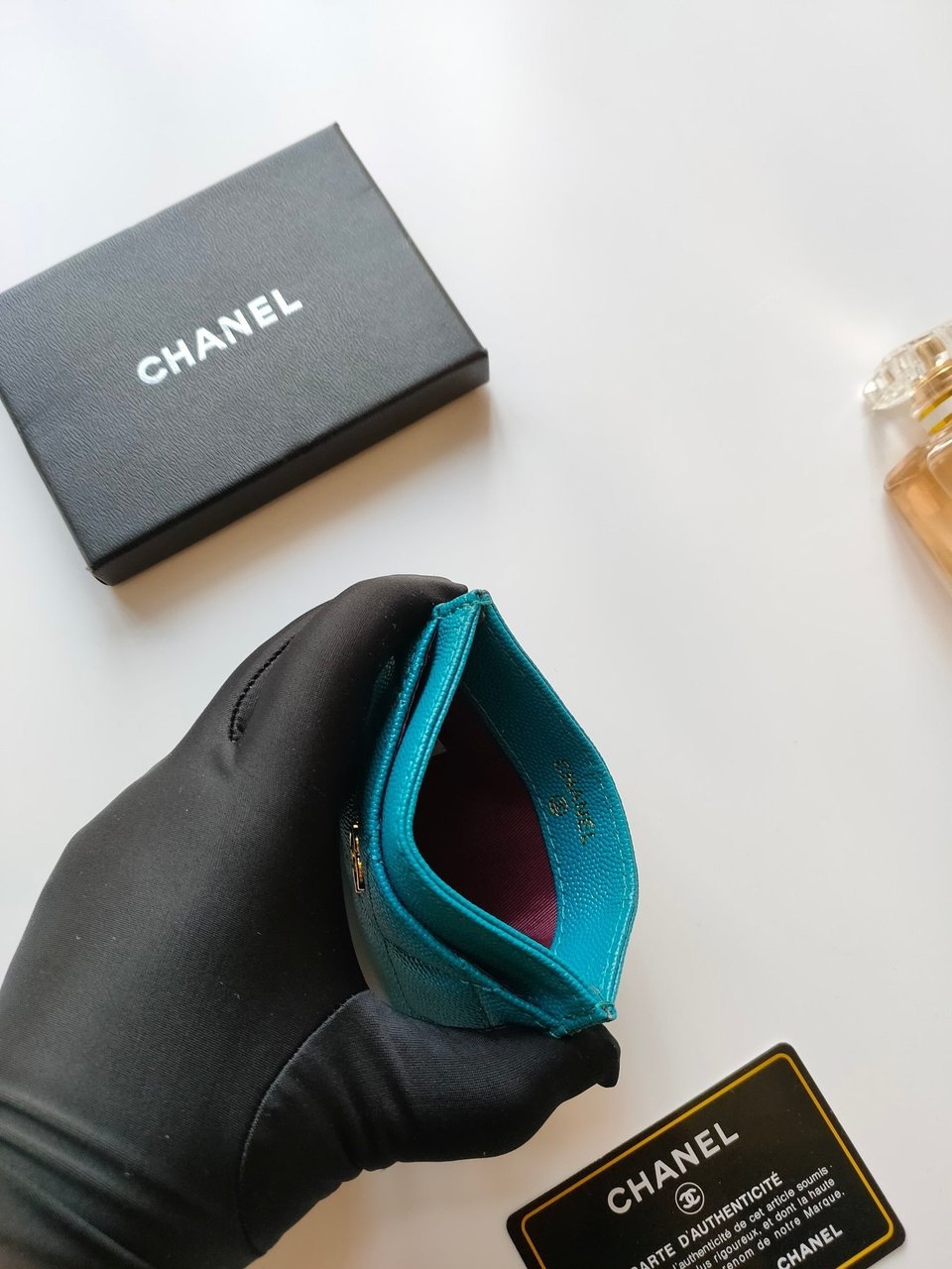 Chanel Card Holder 11.2 Sapphire Grained Calfskin Gold Icon view 5