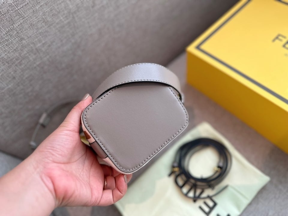 Fendi Mon Tresor Mini Bag Multicolor Canvas 18Cm view 8