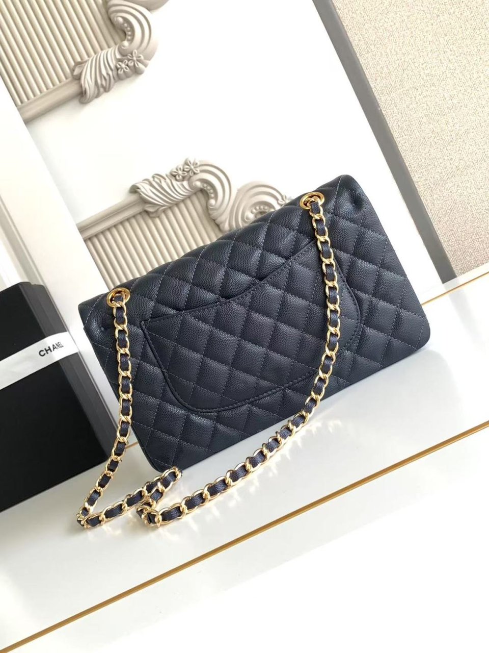 Chanel Classic Flap Bag 25 cm Navy Blue Gold-Tone Hardware A01112 view 4
