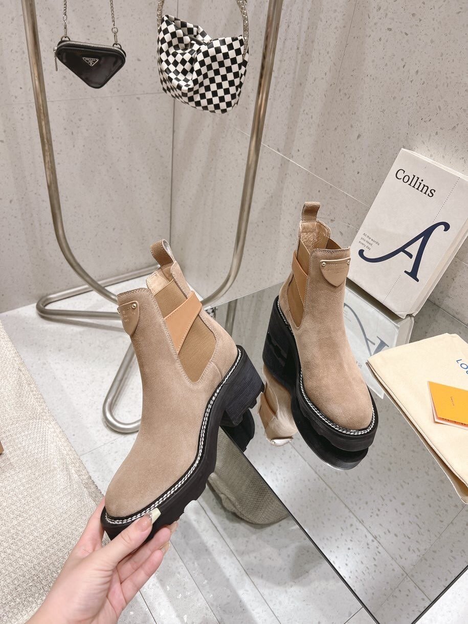 Louis Vuitton Beaubourg Ankle Boot Beige 1Ackd3 view 3