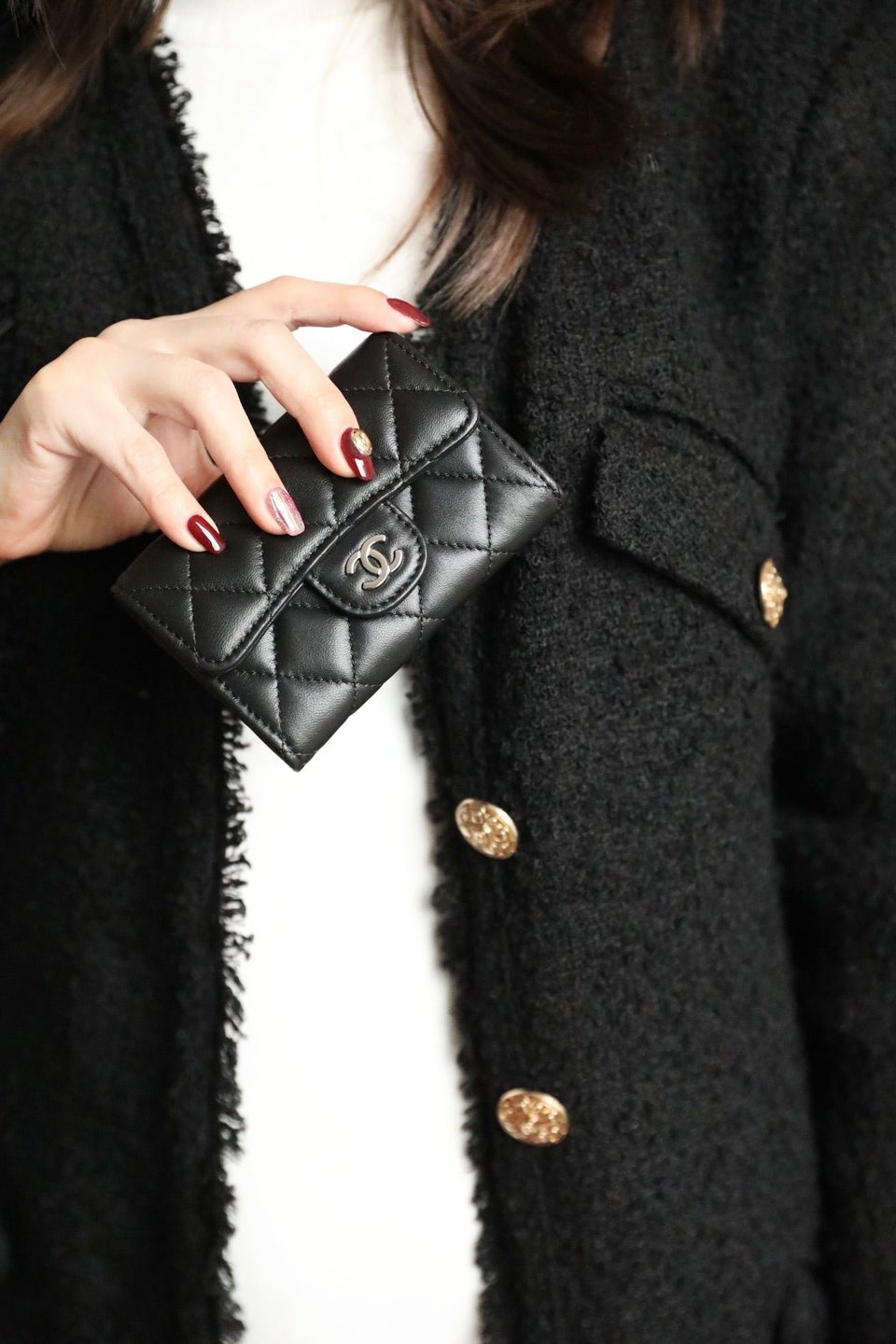 Chanel Flap Card Holder 11.3 Black Calfskin Silver Icon view 8