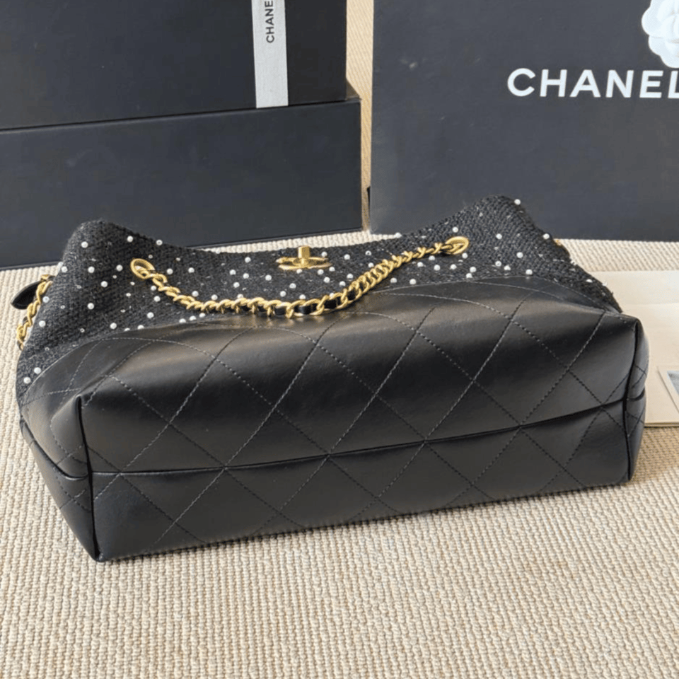 Chanel Bucket Style Hobo Bag 35cm/13.8in view 8