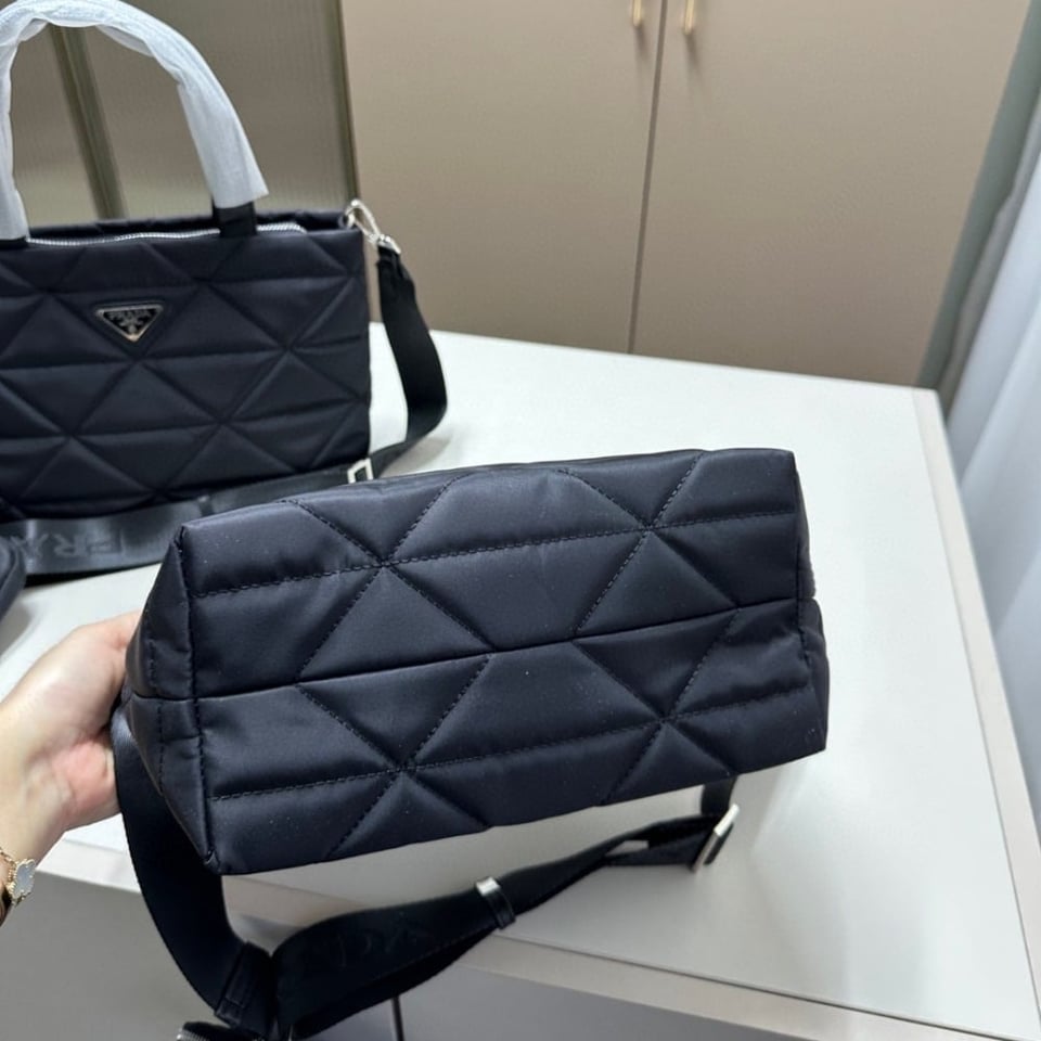 Prada Re Nylon Padded Tote Bag Black 23Cm view 5