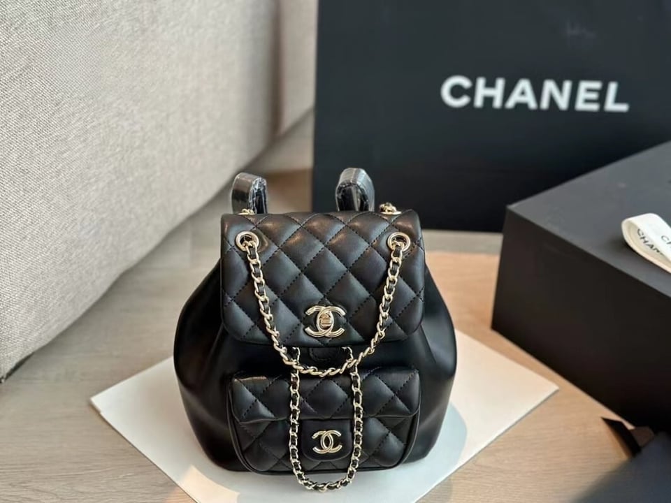 Chanel Duma Matelasse Leather Chain Backpack Black 20Cm/7.8in view 3