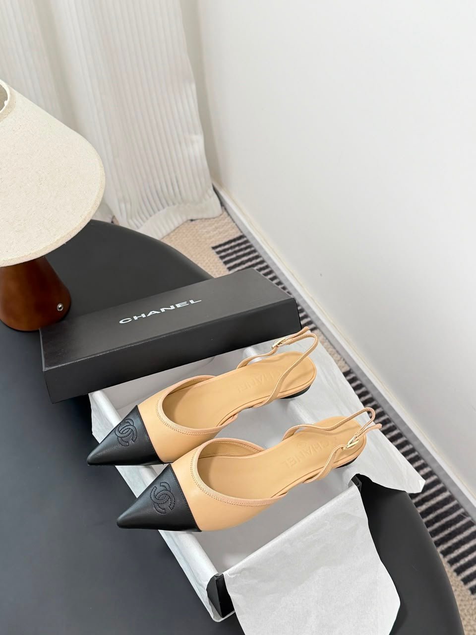 Chanel Pointed-Toe Slingbacks Beige &amp; Black Lambskin Grosgrain G39828 view 5