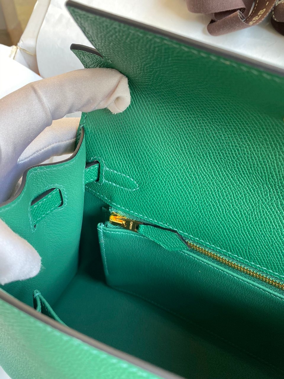 Hermes Kelly 25 Bag In Emerald Green Epsom Leather For Women 25cm/10in view 7