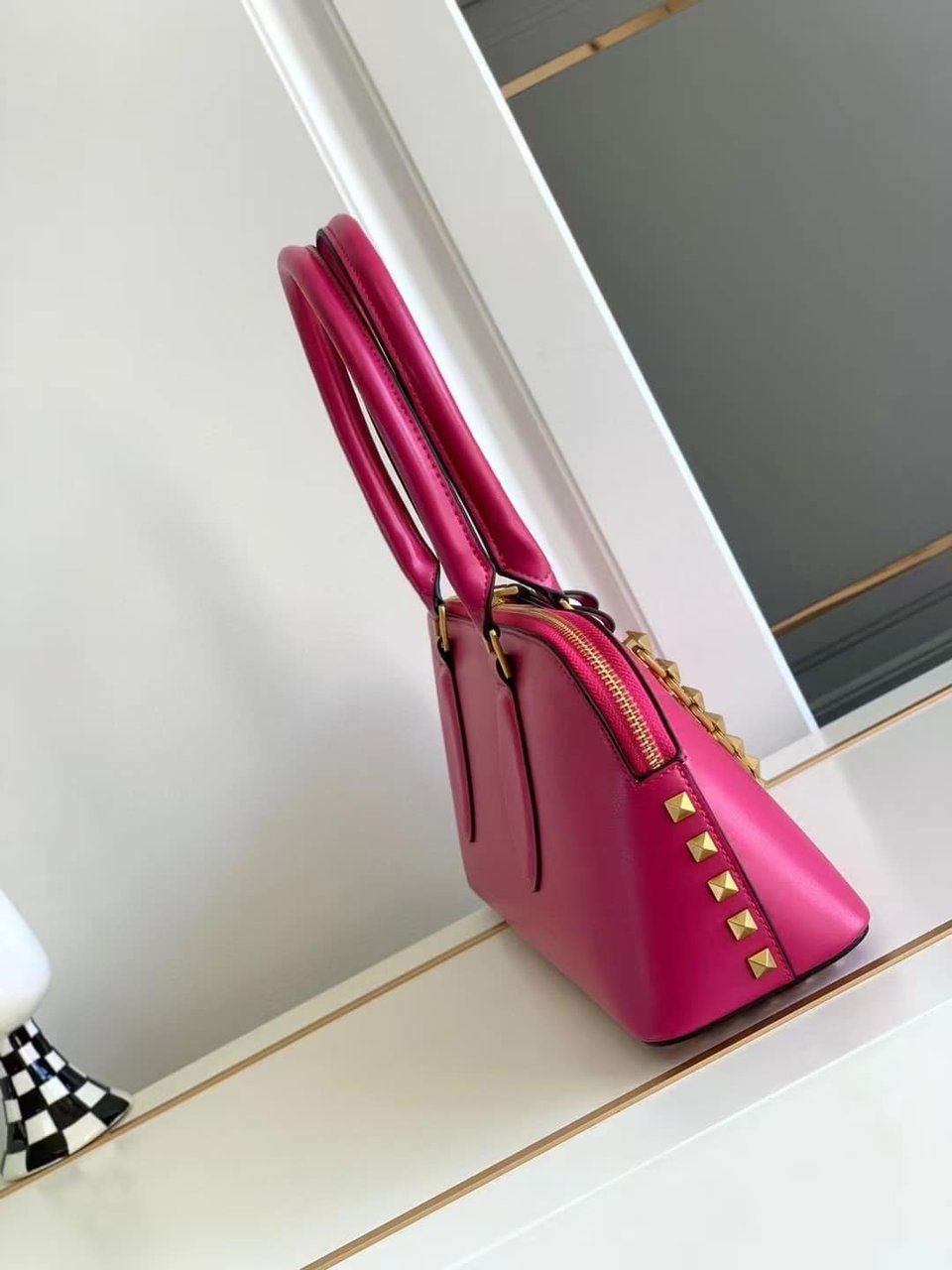Valentino Garavani Rockstud East-West Zip-Up Tote Bag Pink 34Cm view 4