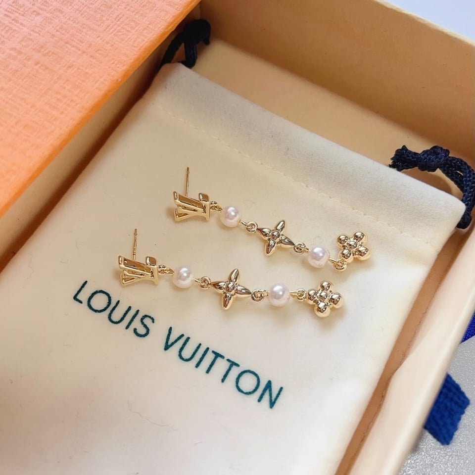 Louis Vuitton Louisa Earrings M01577 view 5