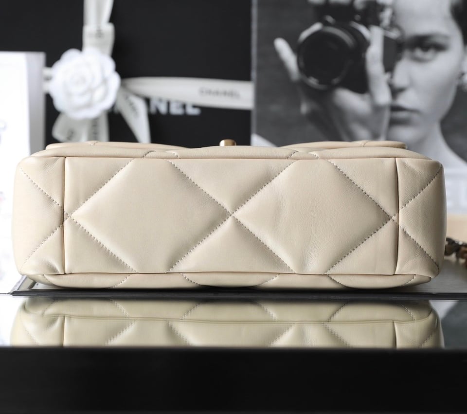 Chanel 19 Flap Bag Beige 30cm view 5