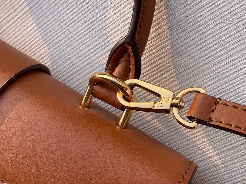 Louis Vuitton Locky Brown view 8