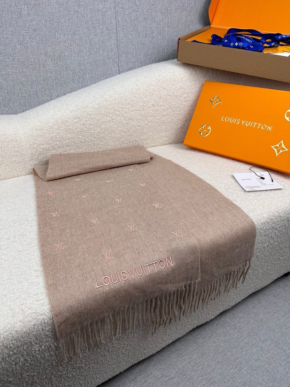 Louis Vuitton Monogram Cashmere Scarf Beige-Pink For Women 180cm view 4