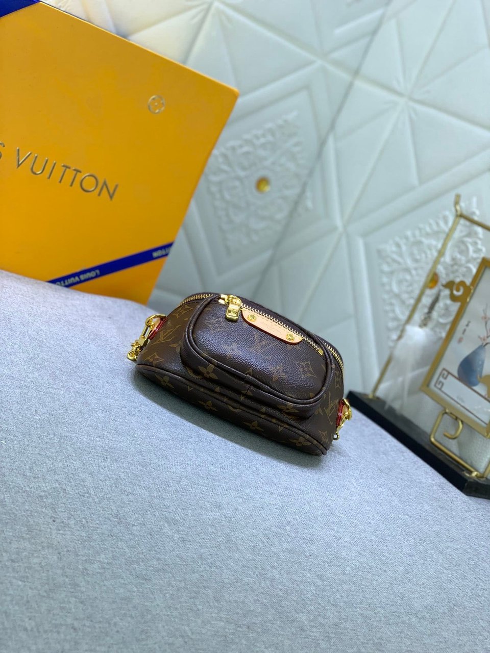 Louis Vuitton Mini Bumbag Bag Monogram Canvas 17Cm M82335 view 8