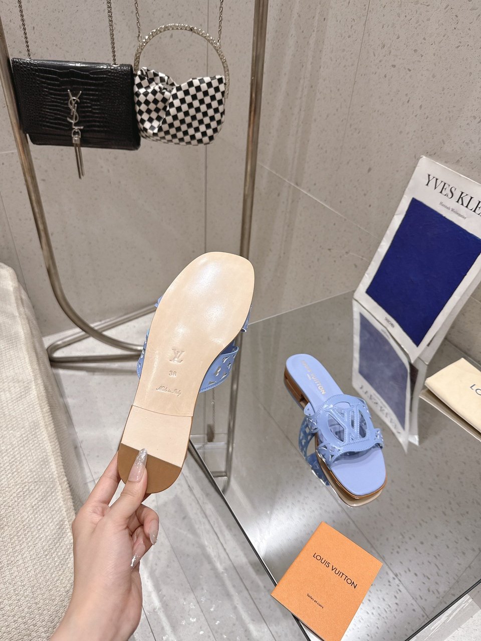 Louis Vuitton LV Isola Flat Mule Blue 1AGYQ6 view 6