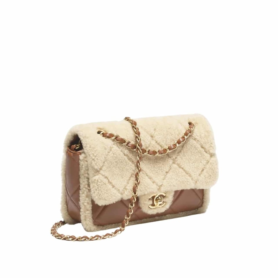 Chanel Flap Bag Shearling Beige And Brown 23Cm view 2