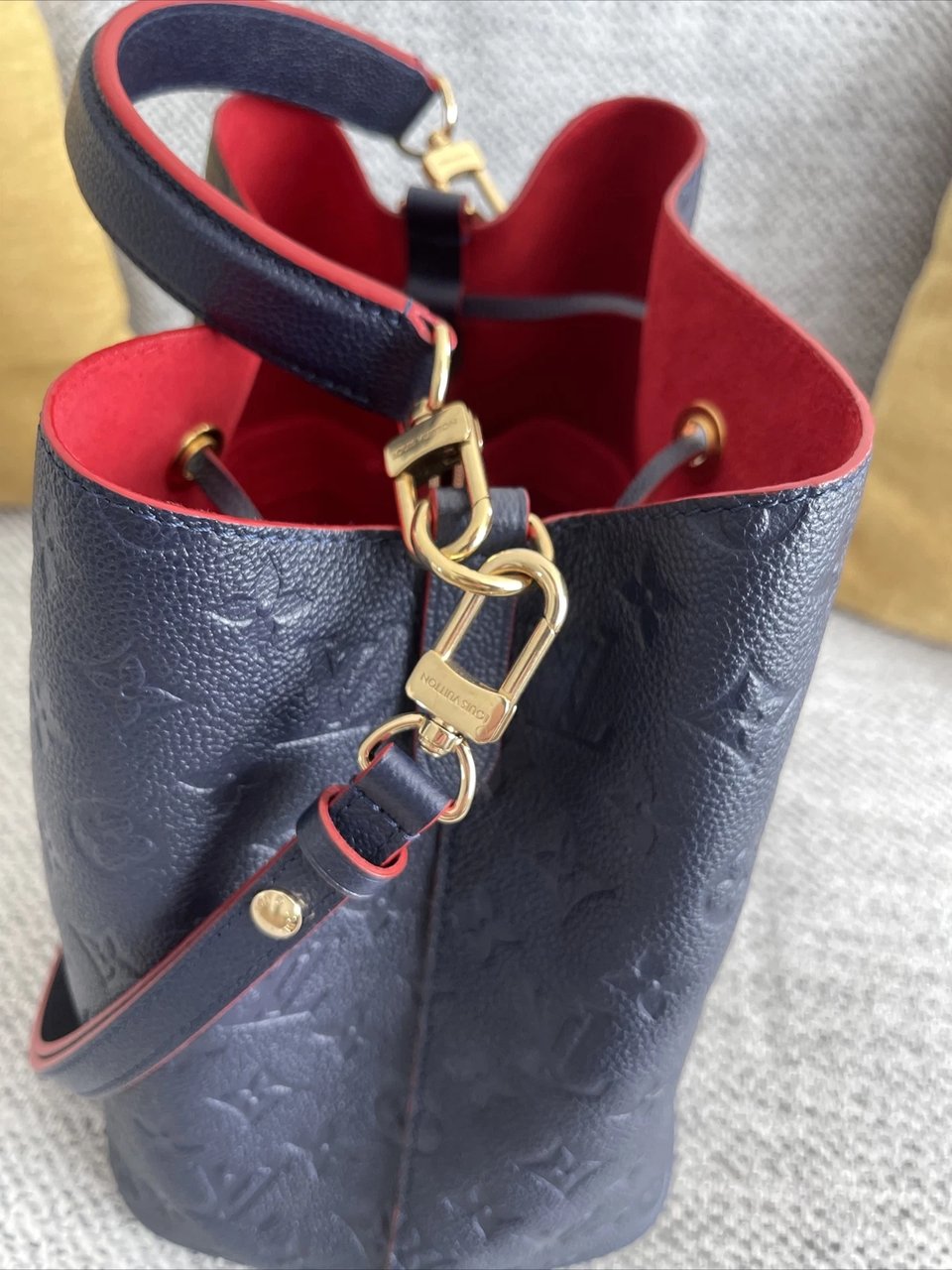 Louis Vuitton N Ono Mm Bucket 26cm/10.2in Navy Blue view 8